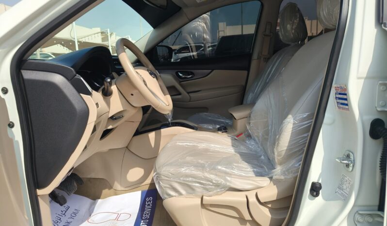 
								nissan pathfinder sv gcc full 2015 full									