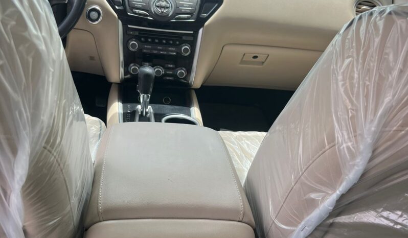 
								Nissan pathfinder 2018 gcc full									