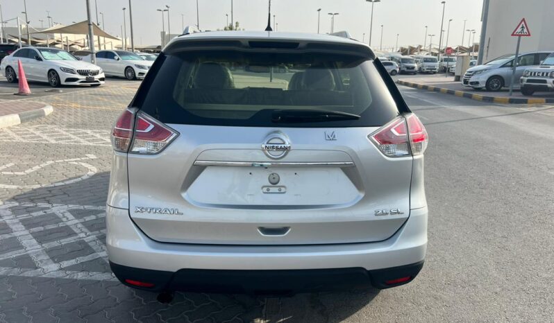 
								Nissain xtrail SL 2015 full									