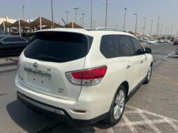 nissan pathfinder sv gcc full 2015