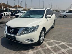 nissan pathfinder sv gcc full 2015