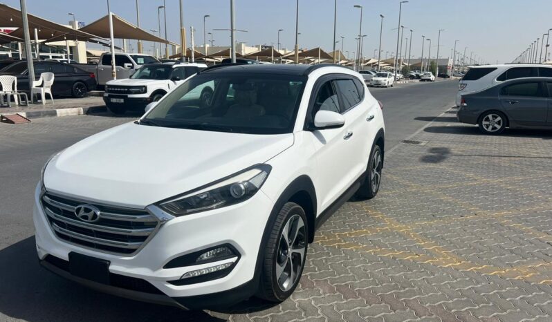 
								Hyundai tucson full option 2016 full									