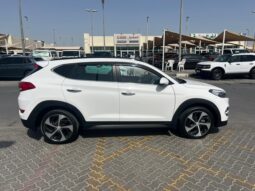 
										Hyundai tucson full option 2016 full									