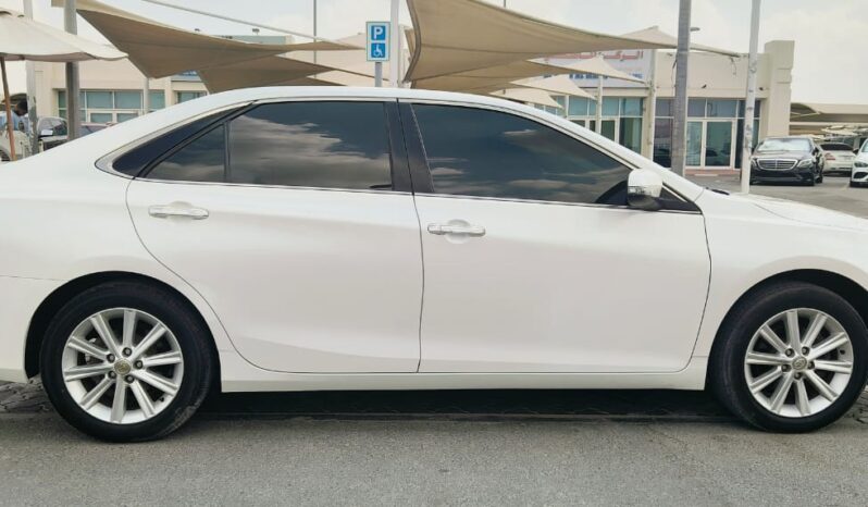 
								Toyota camry se 2016 gcc full									