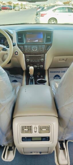 
										Nissan pathfinder SL full option 2015 full									