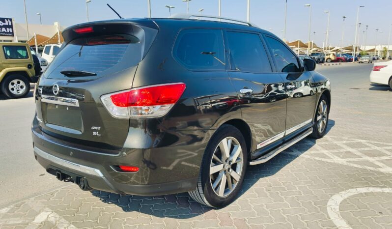 
								Nissan pathfinder SL full option 2015 full									