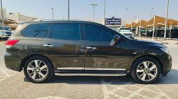 Nissan pathfinder SL full option 2015