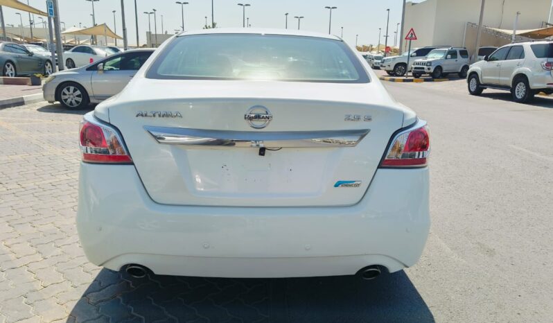 
								Nissan altima 2015 gcc full									