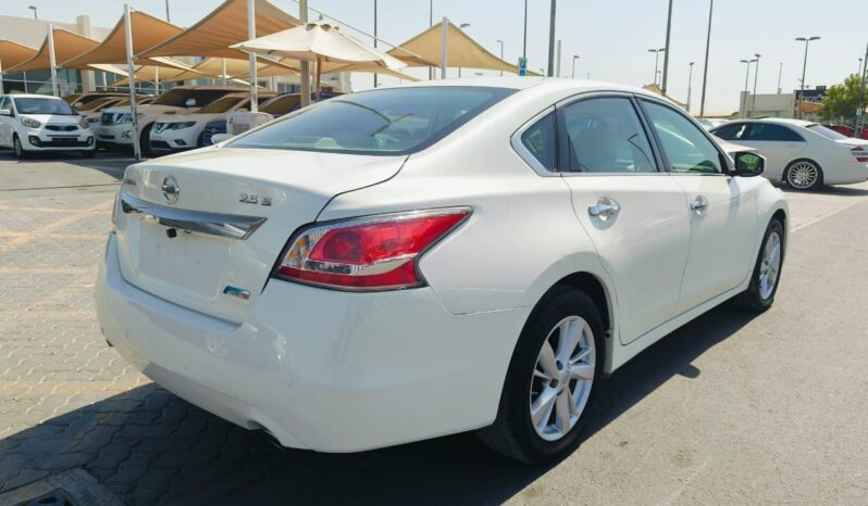 
								Nissan altima 2015 gcc full									