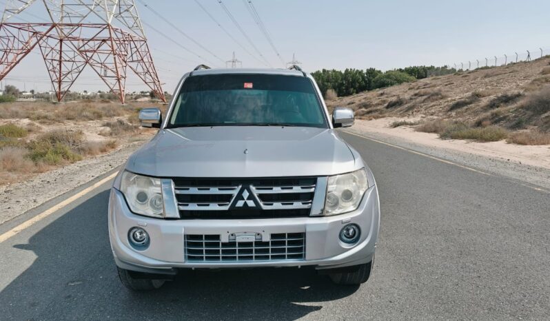 
								Mitsubishi pajero 2013 full option full									