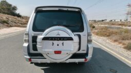 
										Mitsubishi pajero 2013 full option full									