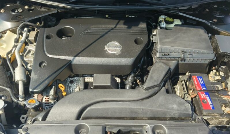 
								nissan altima 2015 full option full									
