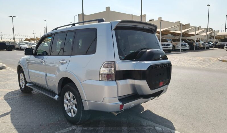 
								Mitsubishi pajero 2016 full option full									