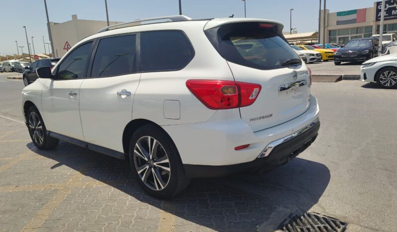 
								nissan pathfinder sv gcc 2018 full option full									