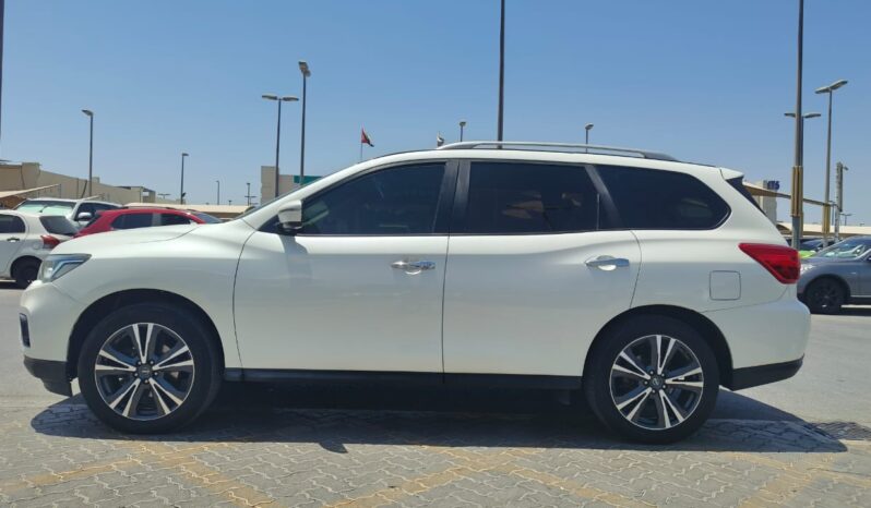 
								nissan pathfinder sv gcc 2018 full option full									