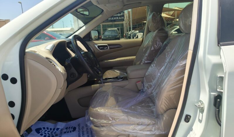 
								nissan pathfinder sv gcc 2018 full option full									