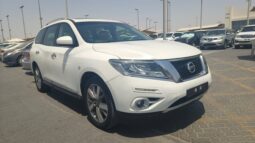 nissan pathfinder sv gcc full 2016