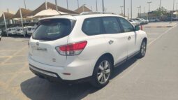 nissan pathfinder sv gcc full 2016