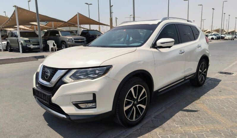 
								Nissan xtrail SL top option 2018 gcc full									