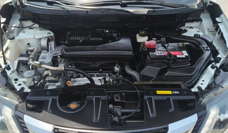 
								Nissan xtrail SL top option 2018 gcc full									