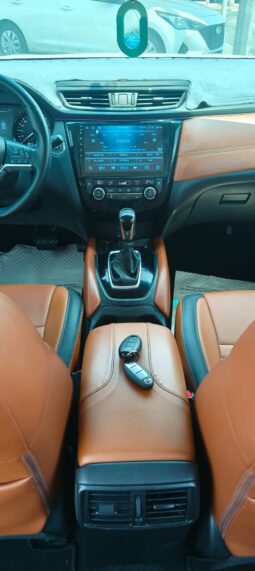 
										Nissan xtrail SL top option 2018 gcc full									