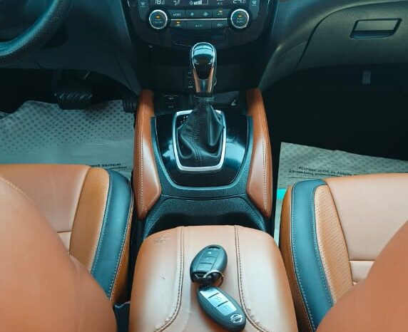 
								Nissan xtrail SL top option 2018 gcc full									