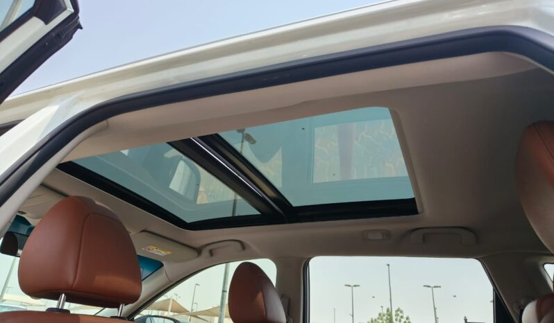 
								Nissan xtrail SL top option 2018 gcc full									