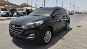 SUV Used Hyundai Tucson 2017 Gasoline Automatic Black 147000 GCC GLI Black