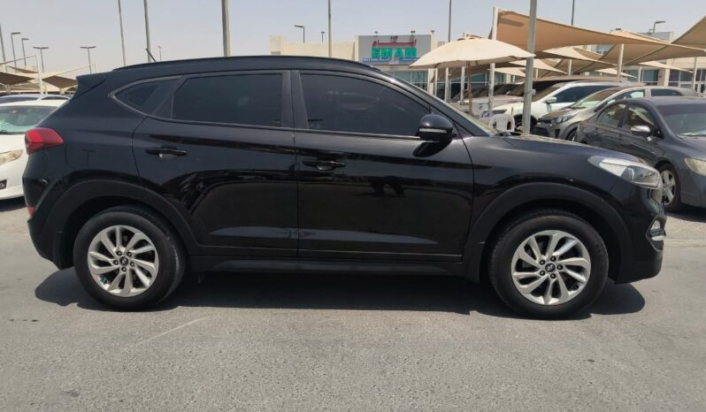 
								SUV Used Hyundai Tucson 2017 Gasoline Automatic Black 147000 GCC GLI Black full									