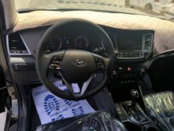 
										SUV Used Hyundai Tucson 2017 Gasoline Automatic Black 147000 GCC GLI Black full									