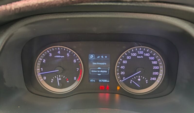 
								SUV Used Hyundai Tucson 2017 Gasoline Automatic Black 147000 GCC GLI Black full									
