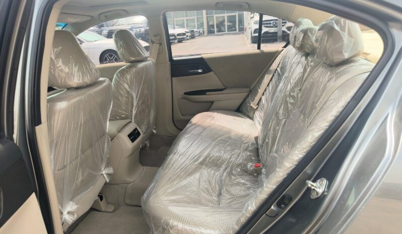 
								honda accord 2016 full option full									