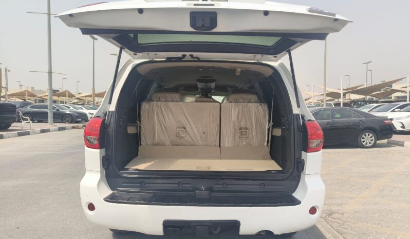 
								toyota sequoia 2012 gcc full									