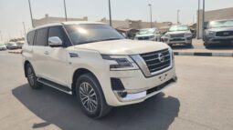 Nissan patrol se platinum 2014
