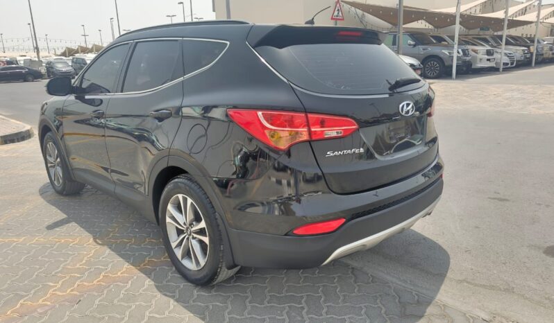 
								Hyundai santafee gcc 2016 full									