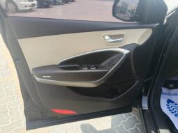 
										Hyundai santafee gcc 2016 full									