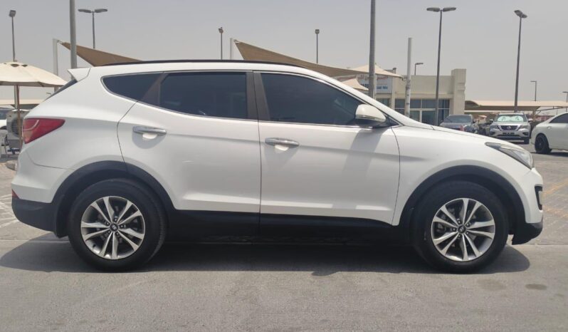 
								Hyundai santafee 2016 gcc full									