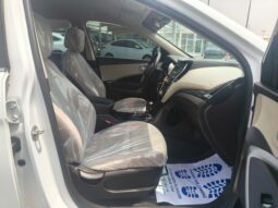 
										Hyundai santafee 2016 gcc full									