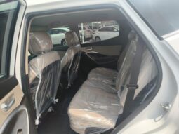 
										Hyundai santafee 2016 gcc full									