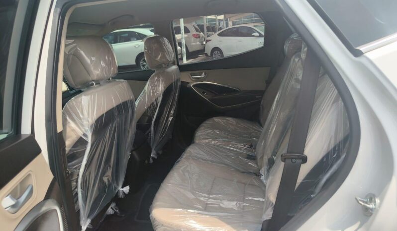 
								Hyundai santafee 2016 gcc full									