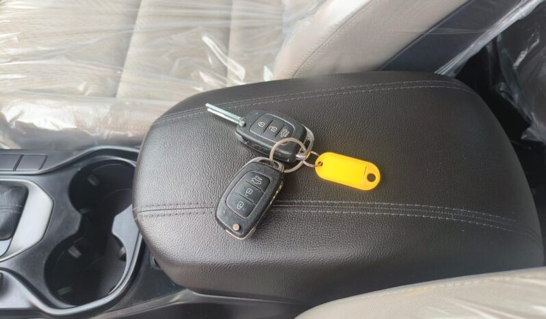 
								Hyundai santafee 2016 gcc full									