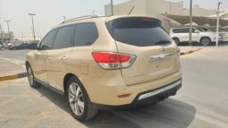 nissan pathfinder sv gcc full 2014