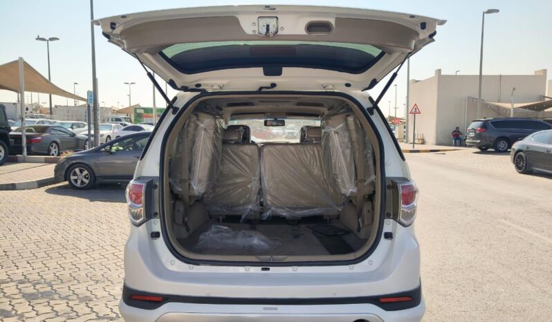 
								TOYOTA FORTUNER 2015 TRD full									