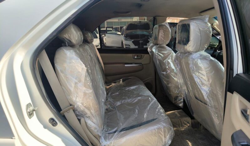 
								TOYOTA FORTUNER 2015 TRD full									