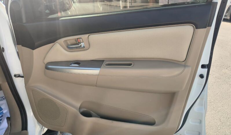 
								TOYOTA FORTUNER 2015 TRD full									