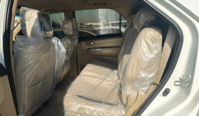 
								TOYOTA FORTUNER 2015 TRD full									