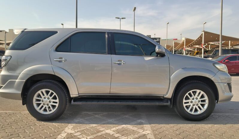 
								TOYOTA FORTUNER 2015 TRD full									