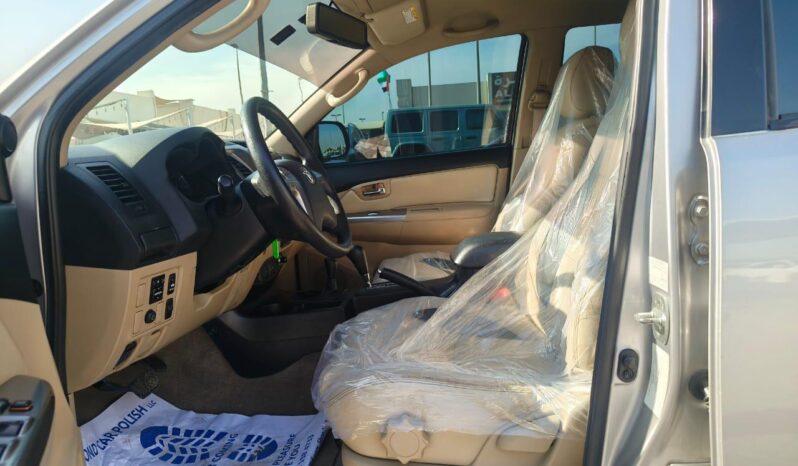 
								TOYOTA FORTUNER 2015 TRD full									