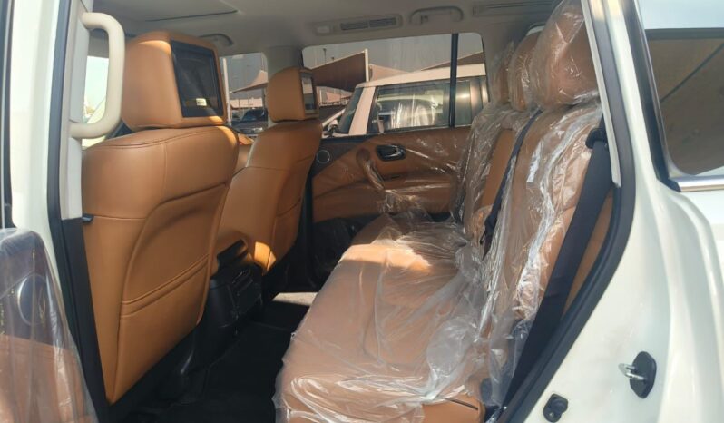 
								Nissan patrol le titanium 2018 full									