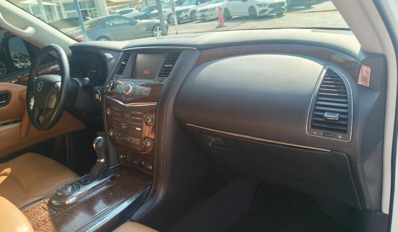 
								Nissan patrol le titanium 2018 full									